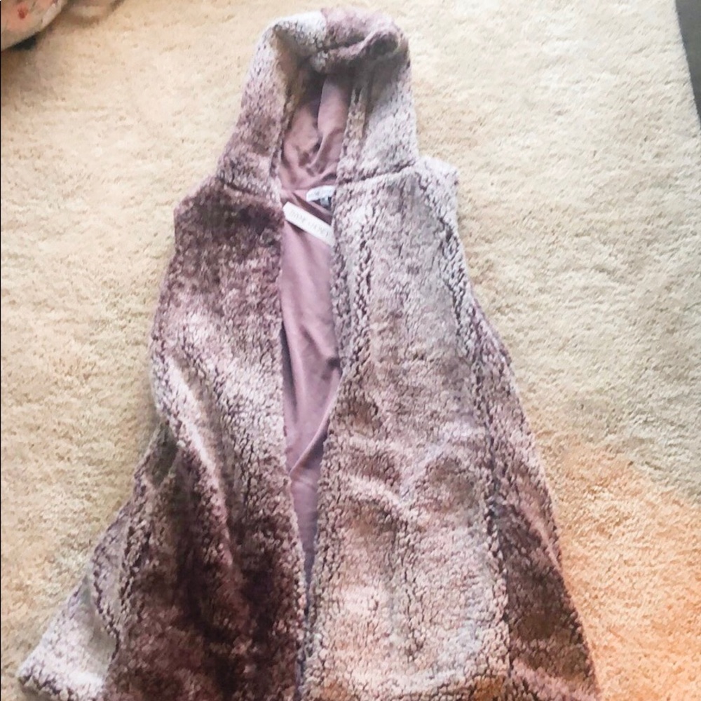 Purple Sleeveless Vest with Hood Size XL